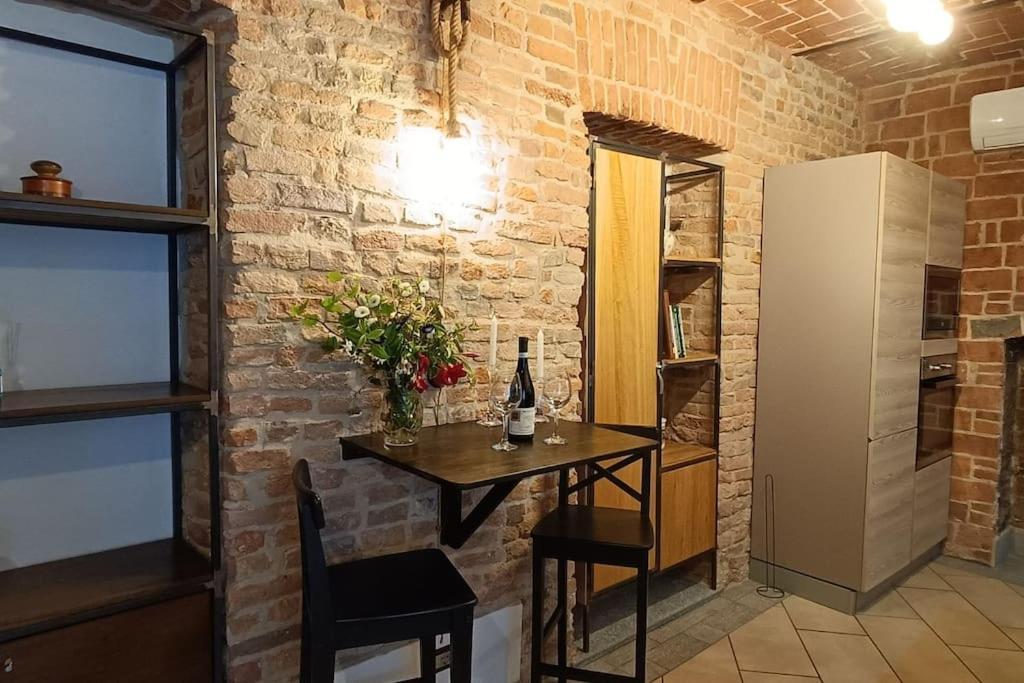 Piazza Statuto-Appartamento Tra Le Mura A-C E Wi-Fi Asti Exterior foto